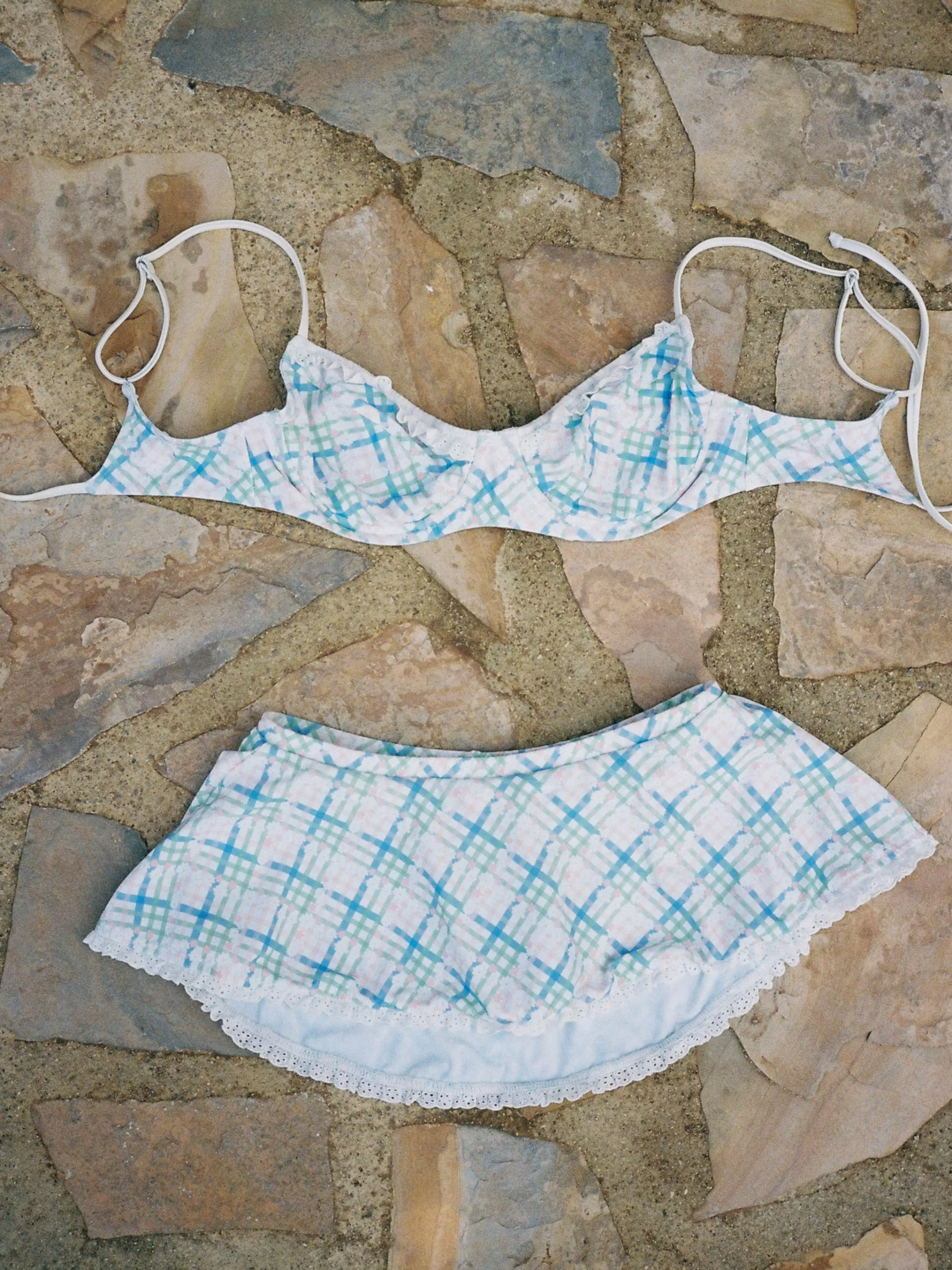 Store Matilda Bikini Top Cottage Meadow Swimwear